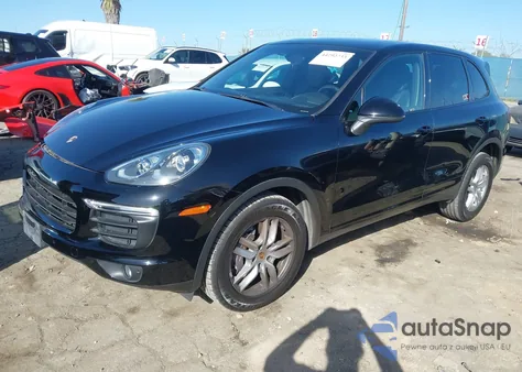 2016 Porsche Cayenne z USA, uszkodzony, nr VIN WP1AA2A28GKA11046